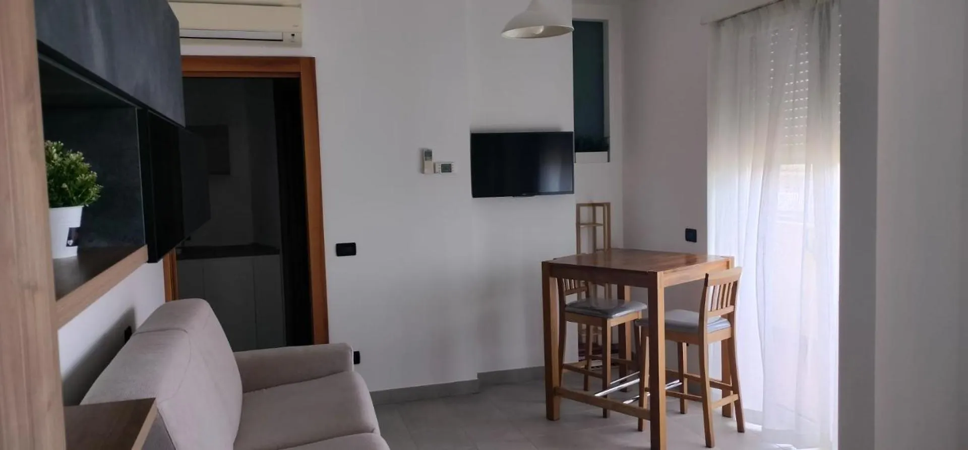Suite Ultimo Piano Top-Floor Suite With Private Garage Vicenza Apartament